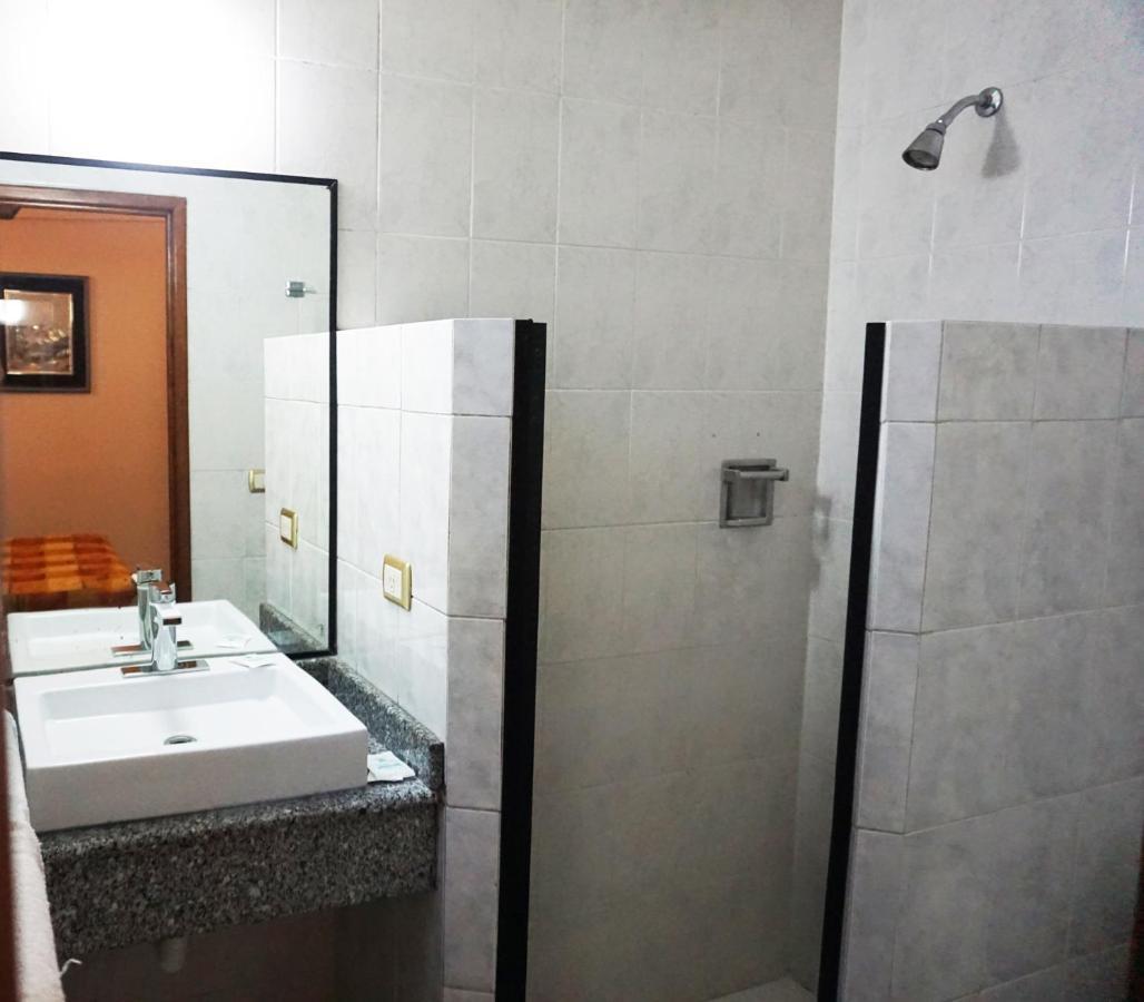 Hotel Plaza Crystal Ксалапа Екстериор снимка