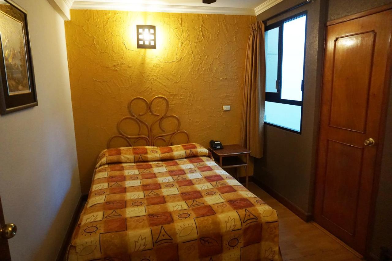 Hotel Plaza Crystal Ксалапа Екстериор снимка