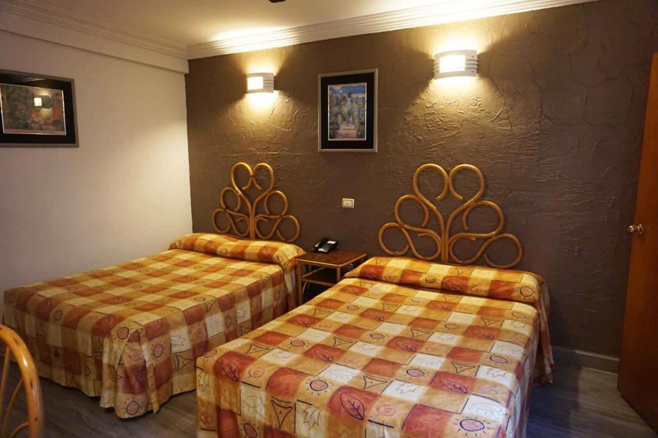 Hotel Plaza Crystal Ксалапа Екстериор снимка
