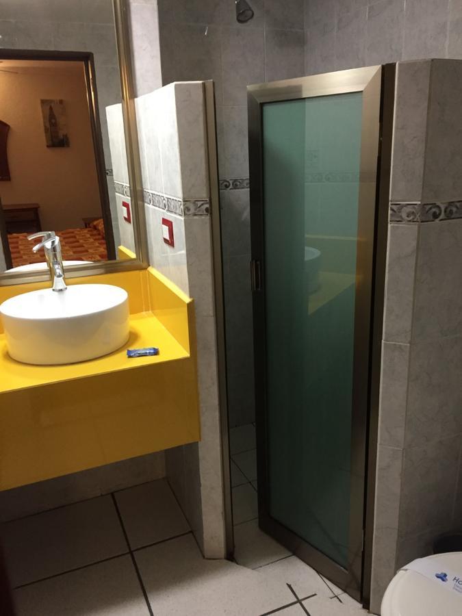 Hotel Plaza Crystal Ксалапа Екстериор снимка