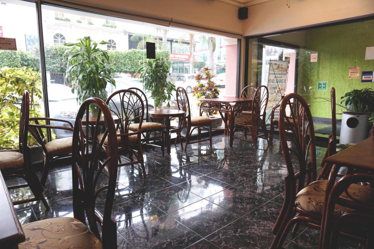 Hotel Plaza Crystal Ксалапа Екстериор снимка